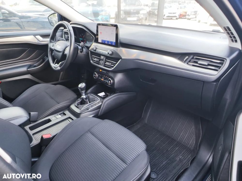 Ford Focus 2.0 EcoBlue Titanium - 11