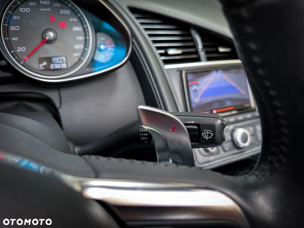 Audi R8 Spyder - 38