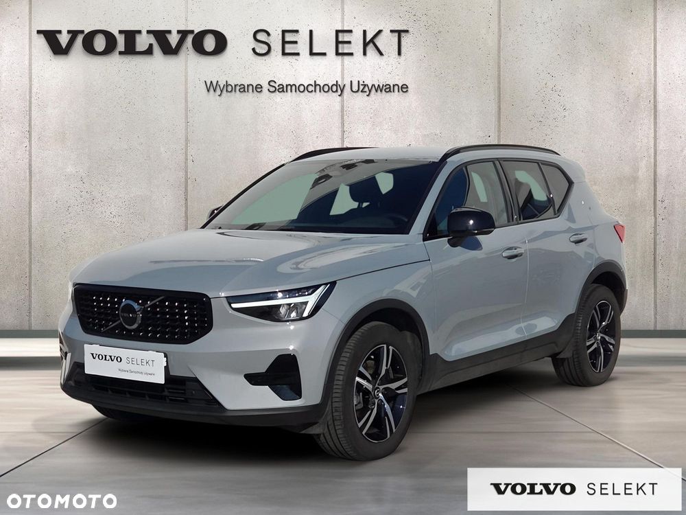 Volvo XC 40 B3 Plus Dark - 1