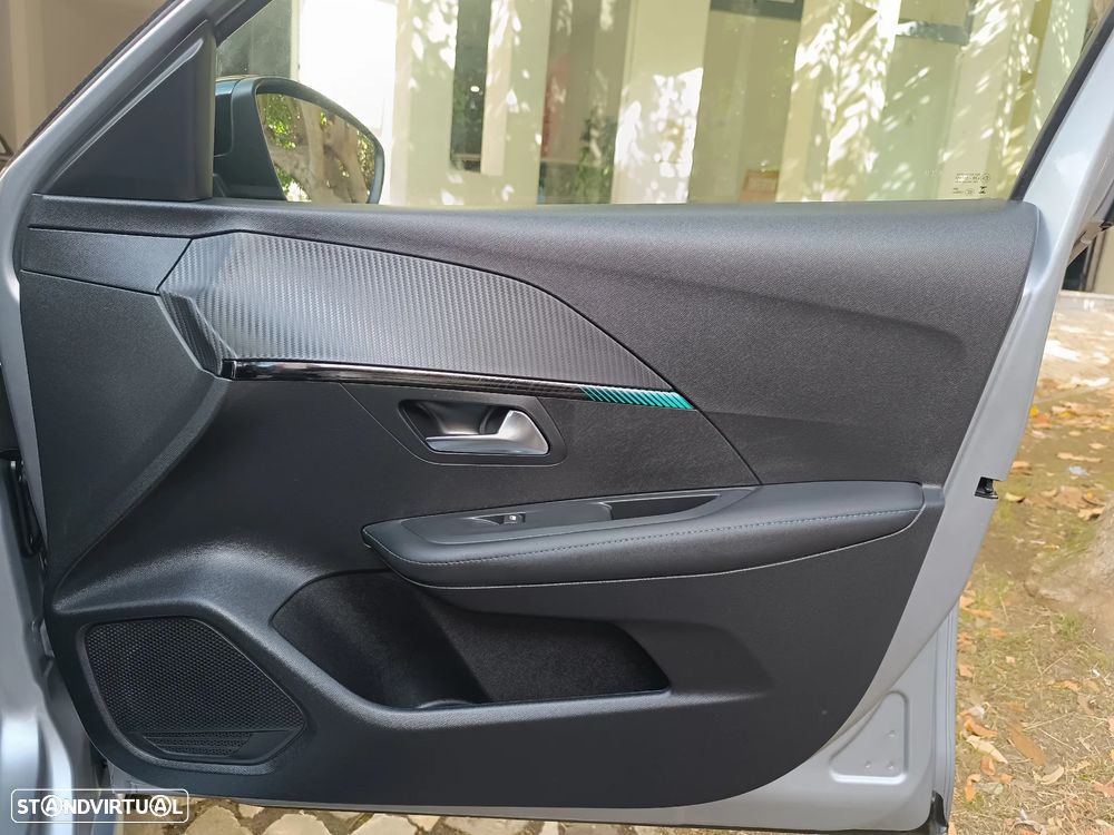 Peugeot 208 PureTech 100 EAT8 Active Pack - 36