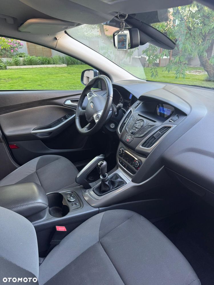 Ford Focus 1.6 Trend - 9