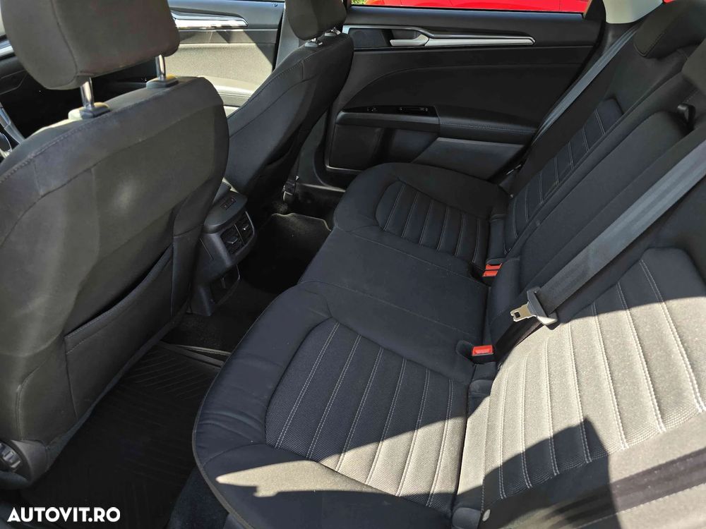 Ford Mondeo - 9