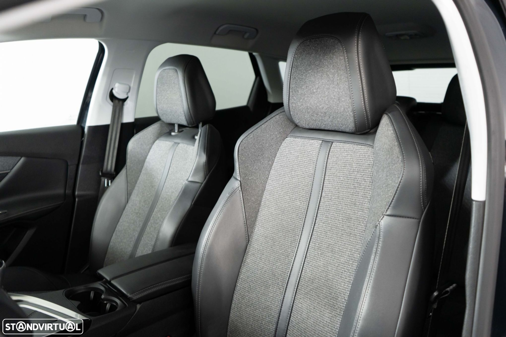 Peugeot 3008 1.2 PureTech Allure - 8