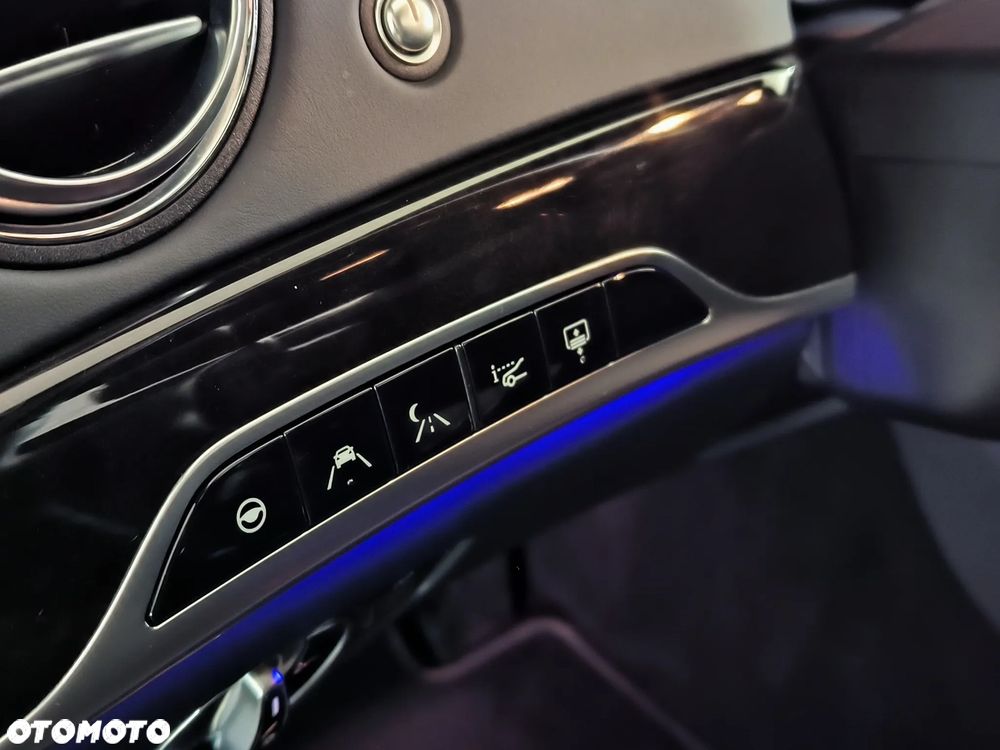Mercedes-Benz Klasa S 560 L 4Matic 9G-TRONIC - 22