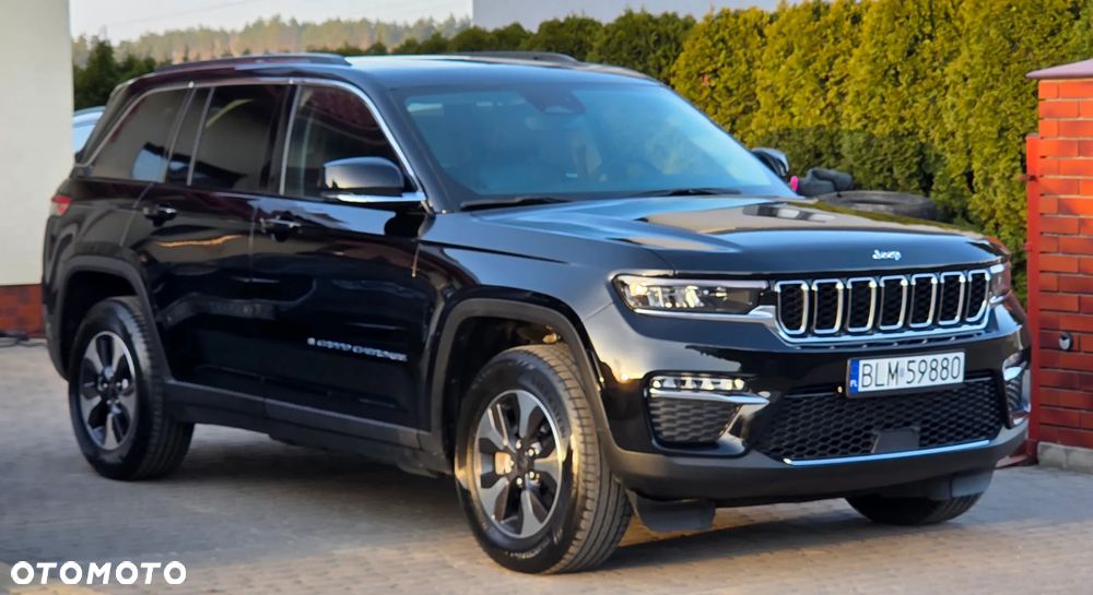 Jeep Grand Cherokee - 8