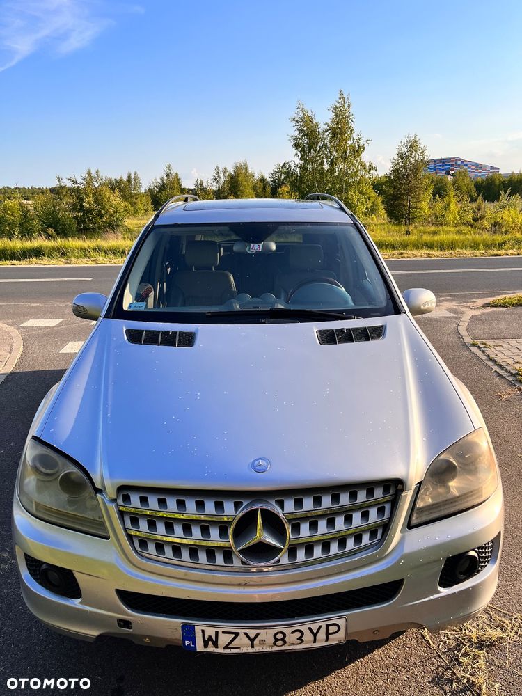 Mercedes-Benz ML 500 4-Matic - 8