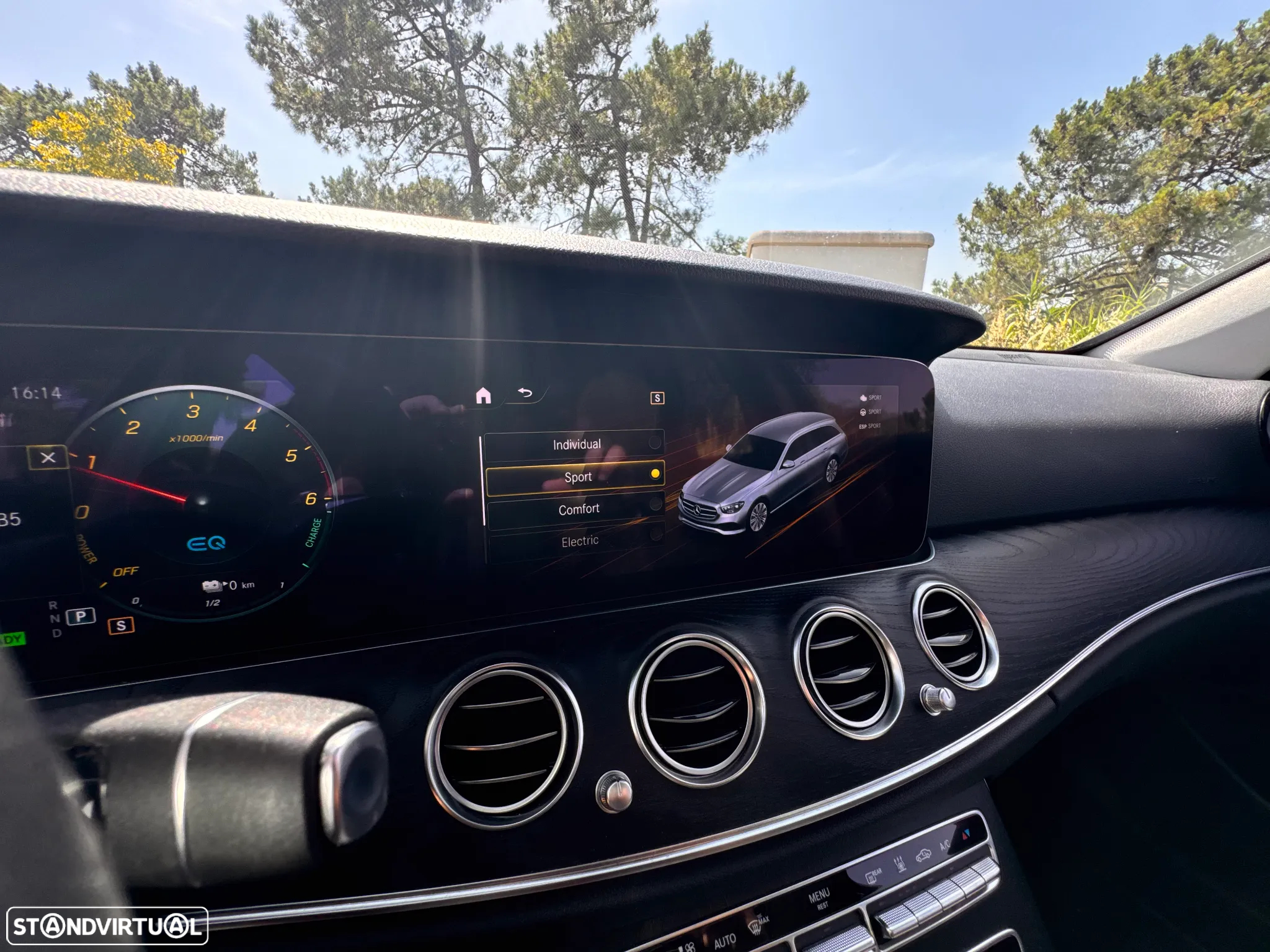 Mercedes-Benz E 300 de 4Matic T 9G-TRONIC Avantgarde - 31