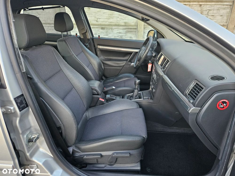 Opel Vectra 2.2 GTS - 17