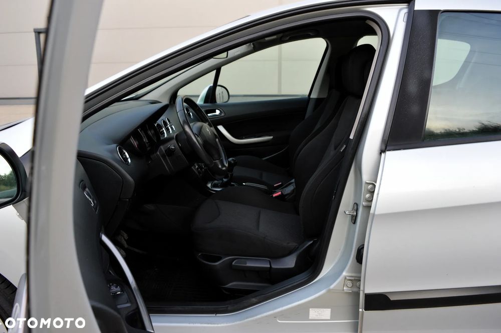 Peugeot 308 1.6 HDi Premium - 6