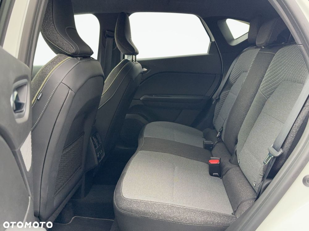 Renault Captur 1.3 TCe mHEV Techno EDC - 30