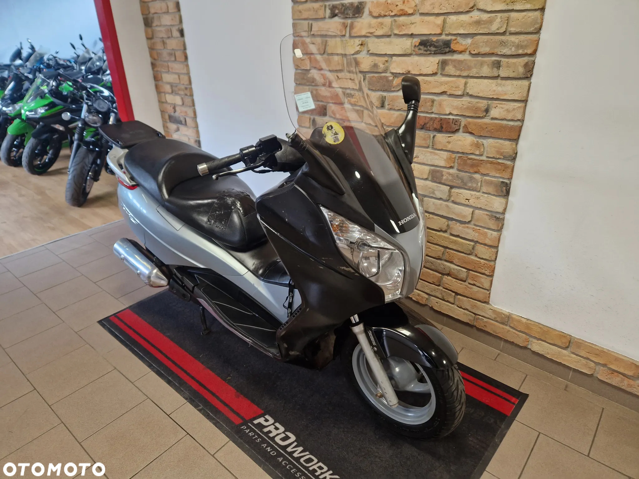 Honda FES - 17