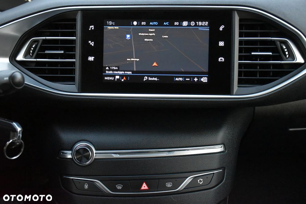 Peugeot 308 - 25