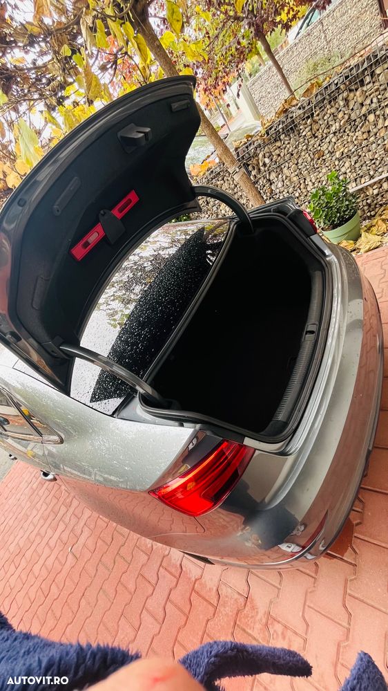 Audi A3 1.6 30 TDI S tronic Sport - 6