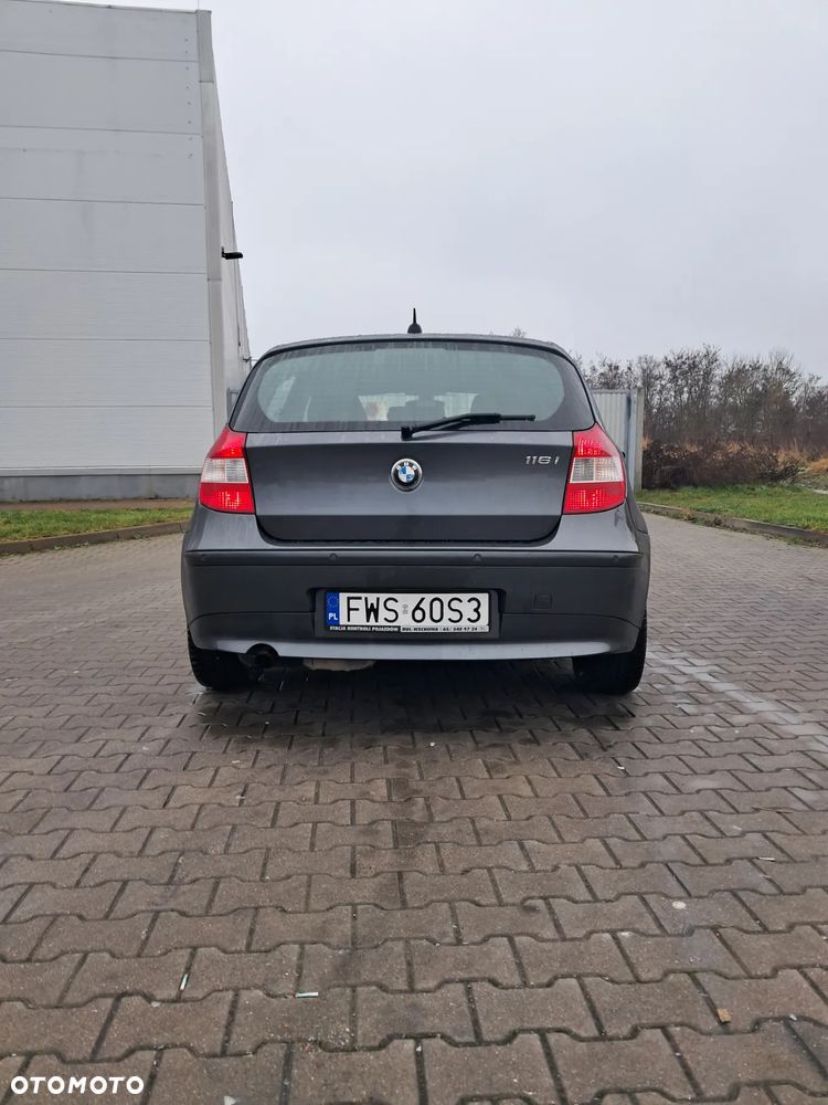 BMW Seria 1 116i - 6
