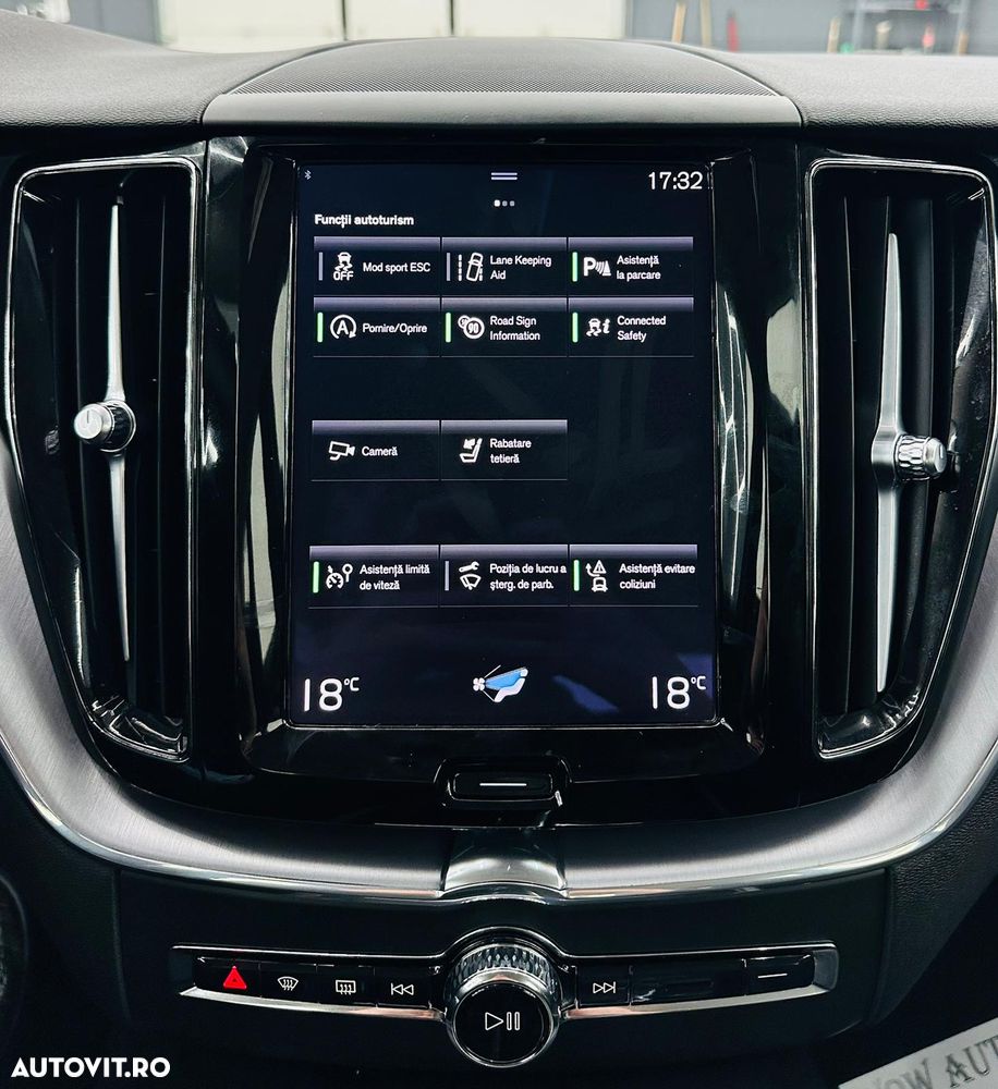 Volvo XC 60 B4 MHEV AT8 FWD Momentum Pro - 27