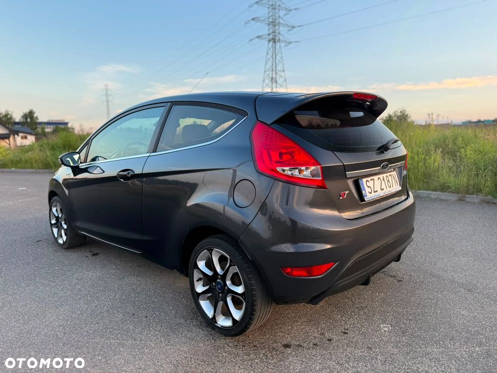 Ford Fiesta 1.6 TDCi Titanium - 6