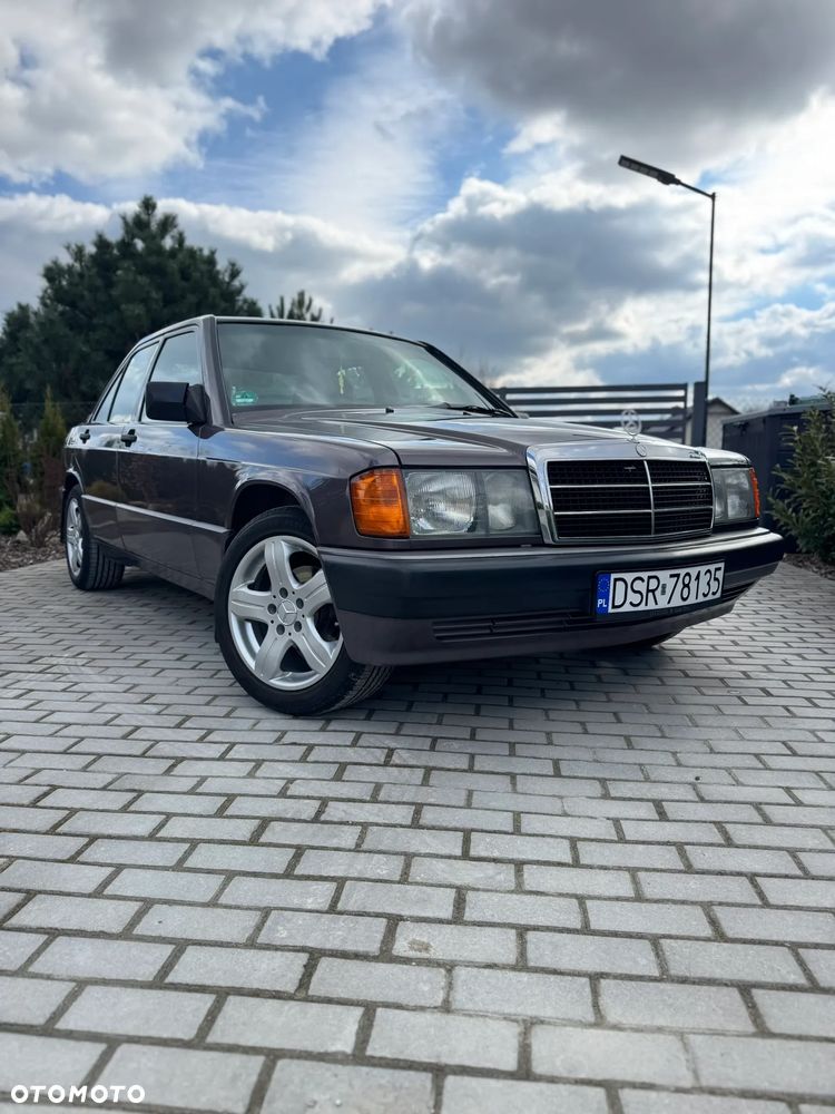 Mercedes-Benz W201 (190) - 15
