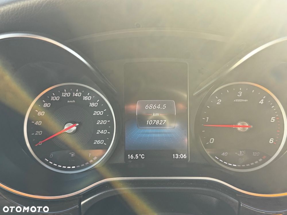 Mercedes-Benz Klasa V 300 d Avantgarde 9G-Tronic (d³ugi) - 8