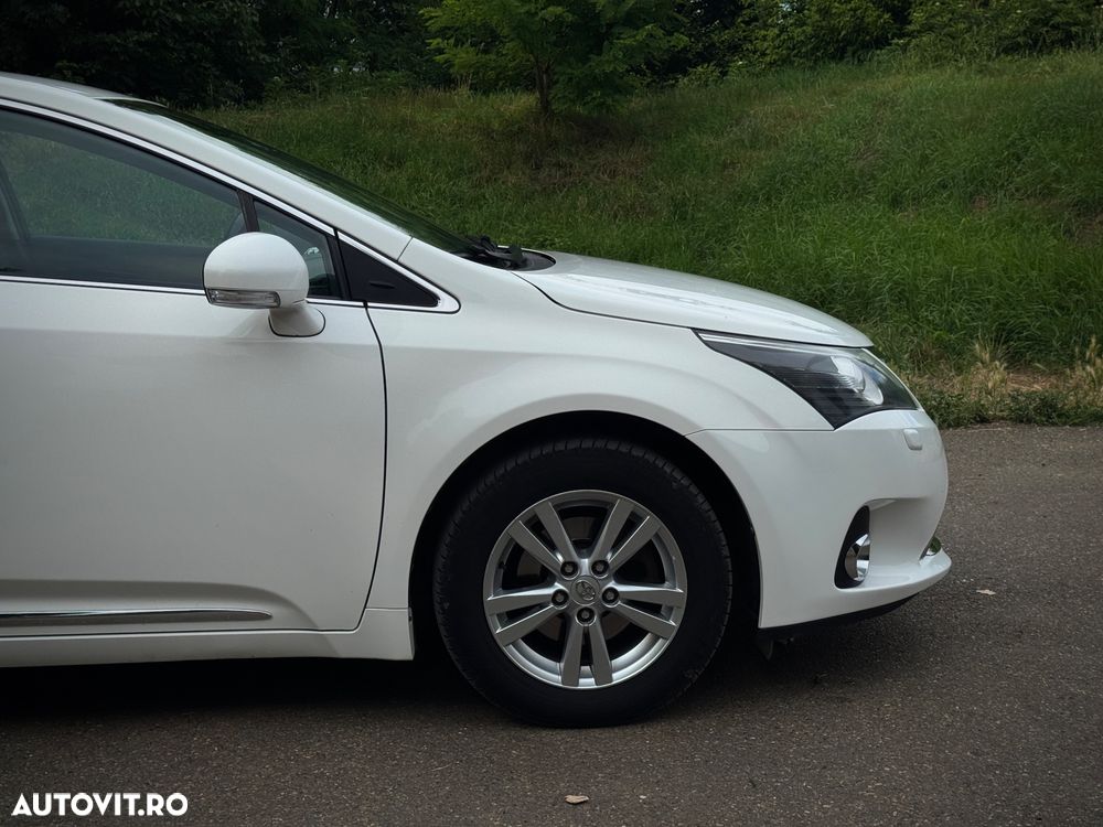Toyota Avensis - 7