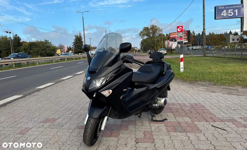 Piaggio Xevo - 5