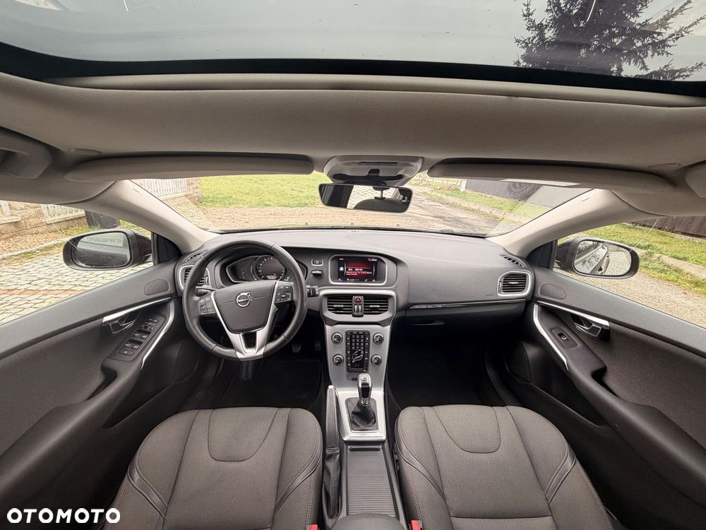 Volvo V40 T3 Inscription - 19