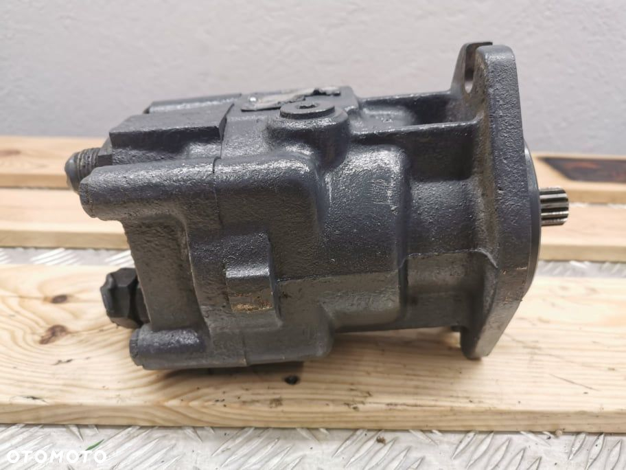 Pompa tłoczkowa Sauer-Danfoss {MMF035C} - 3