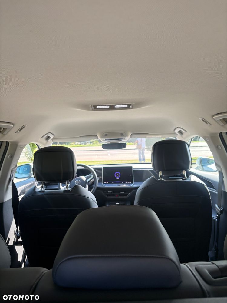 Volkswagen Passat - 17