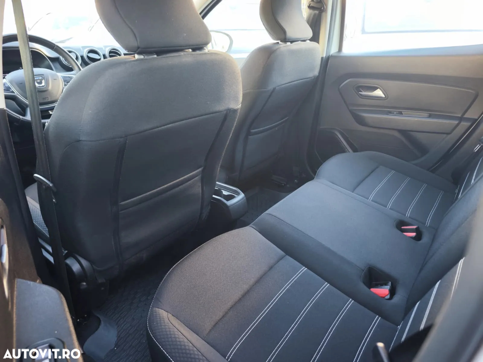 Dacia Duster 1.5 Blue dCi 4WD Prestige - 11