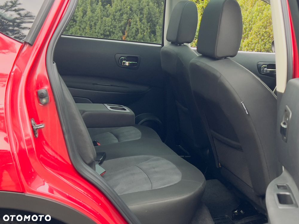 Nissan Qashqai 2.0 dCi DPF tekna - 17