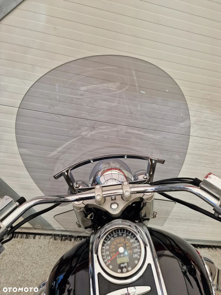 Suzuki Intruder - 27