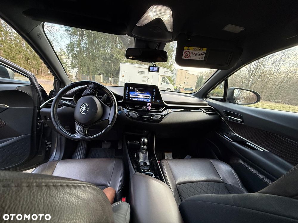 Toyota C-HR - 11