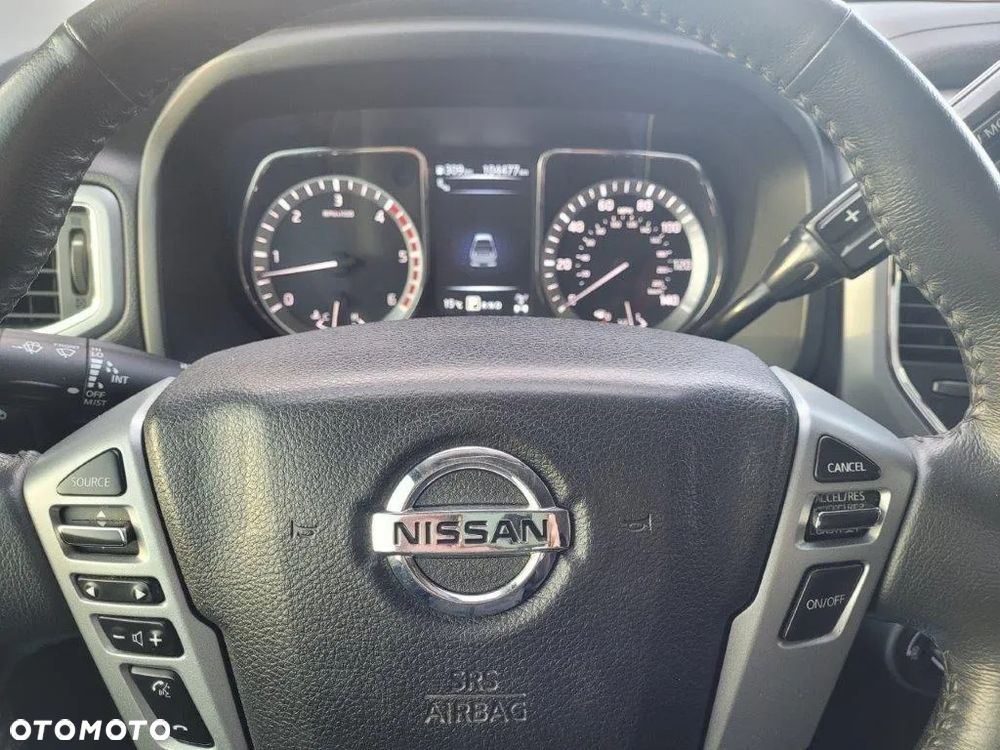 Nissan Titan - 15