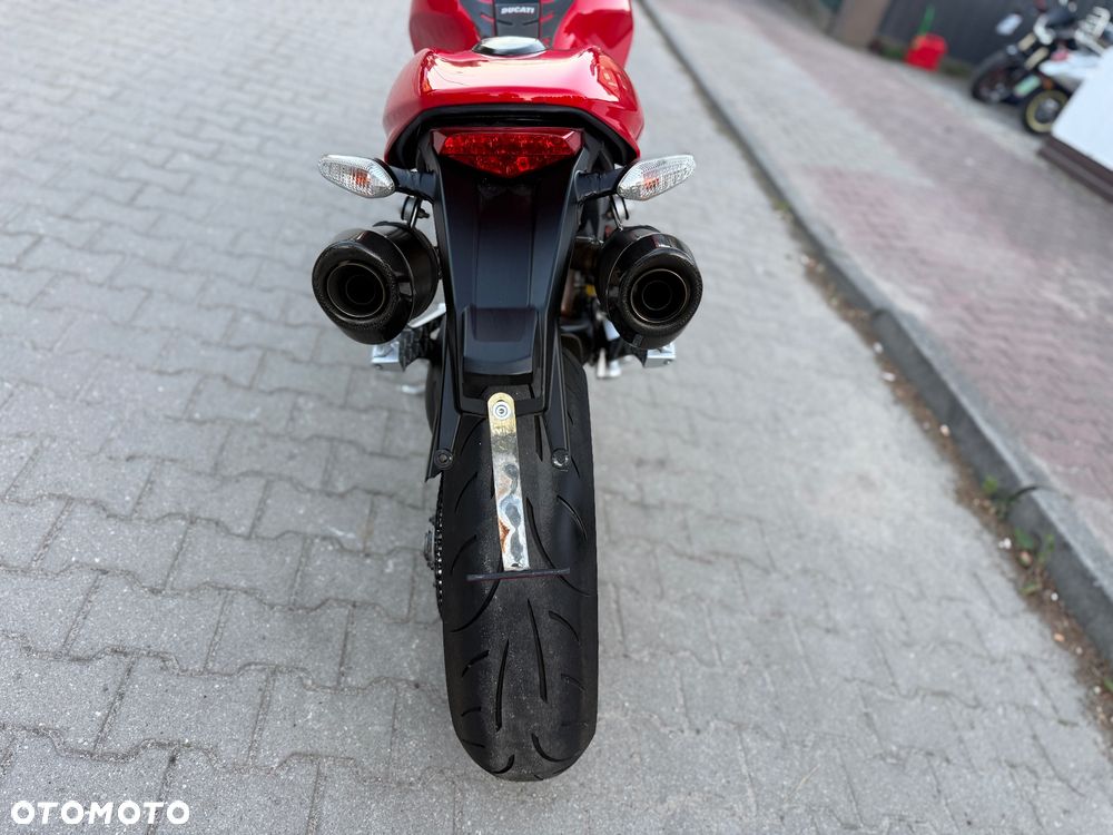 Ducati Monster - 16