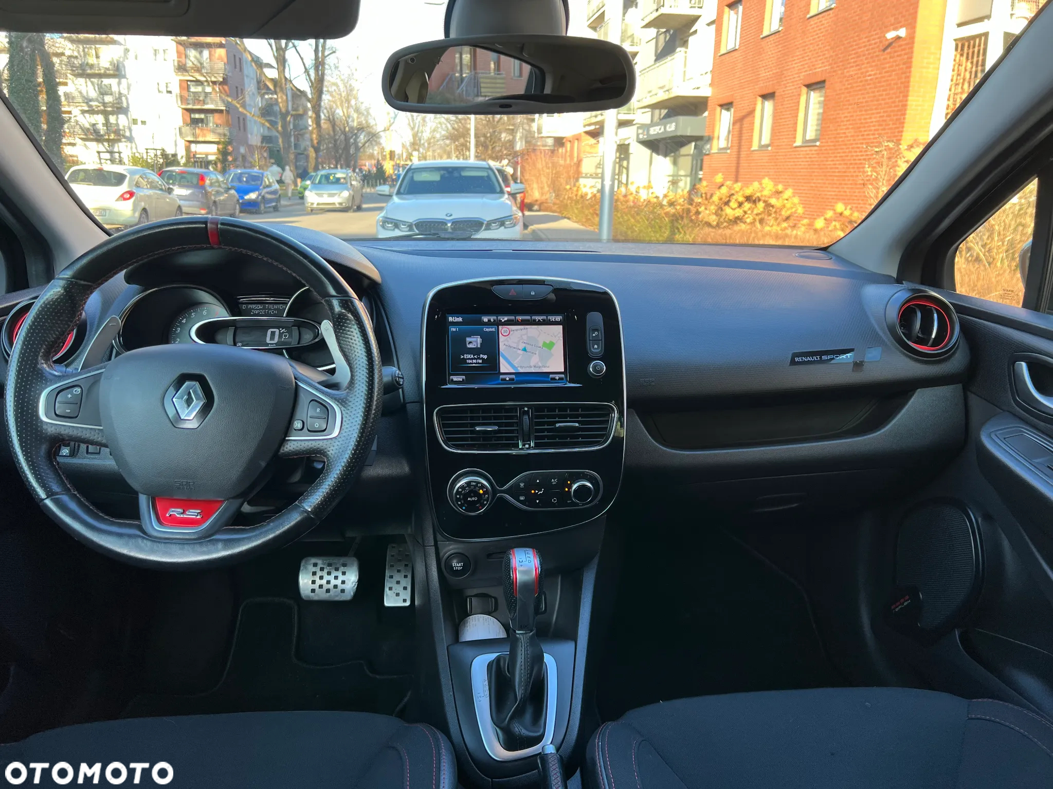 Renault Clio TCe 220 EDC R.S Trophy - 12