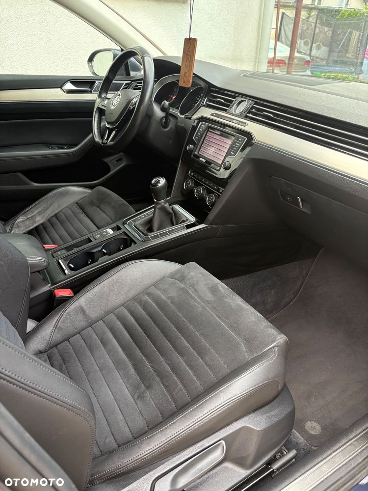 Volkswagen Passat 2.0 TDI BMT Highline - 9