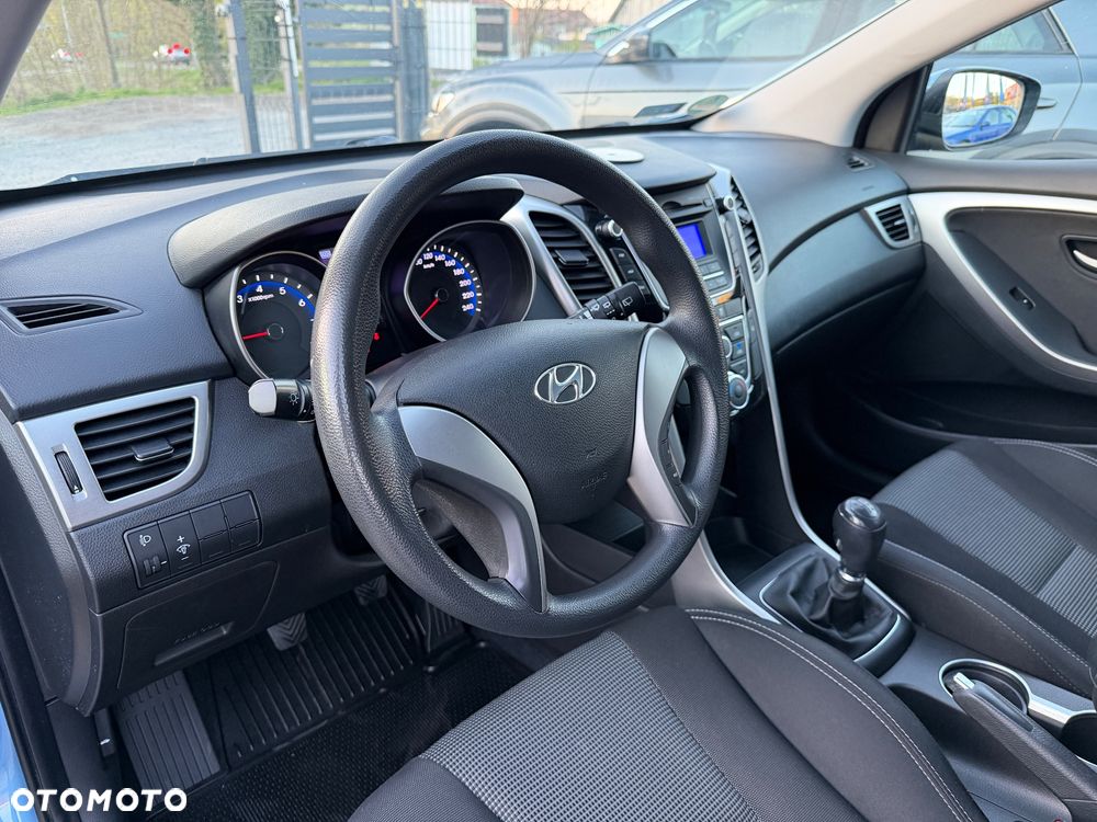 Hyundai i30 1.4 Classic + - 16