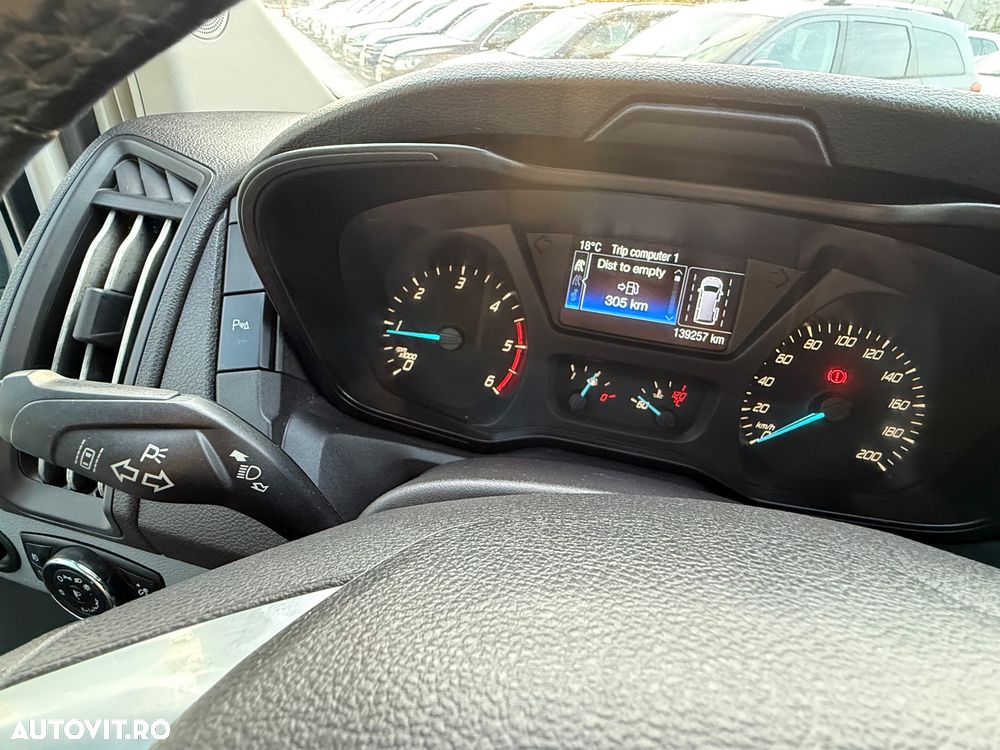 Ford Transit - 12