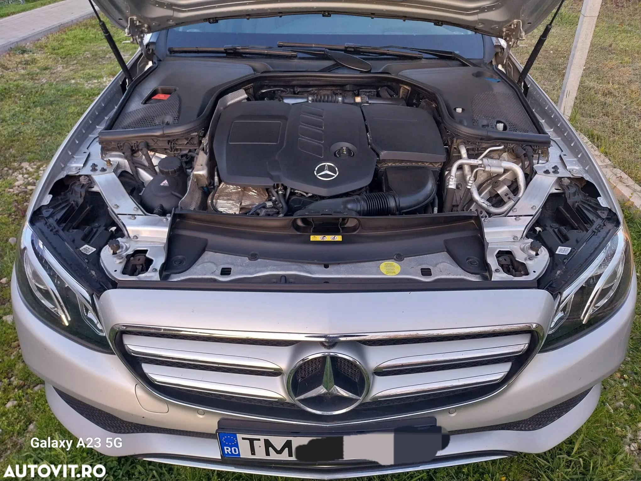 Mercedes-Benz E 200 d T 9G-TRONIC Avantgarde - 8