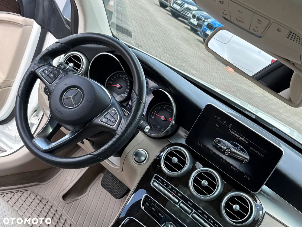 Mercedes-Benz Klasa C 200 4-Matic 9G-Tronic - 17