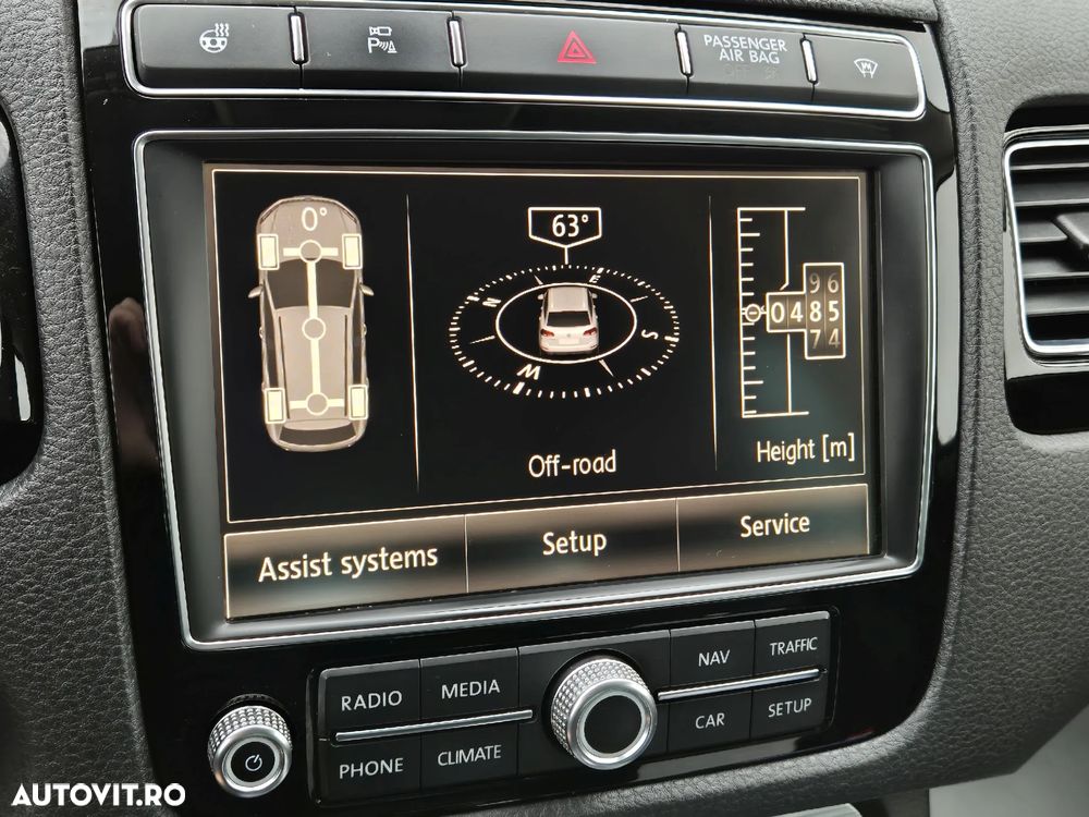 Volkswagen Touareg 3.0 V6 TDI BMT - 26