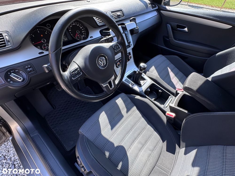Volkswagen Passat CC 2.0 TDI BlueMotion Technology Exclusive - 35