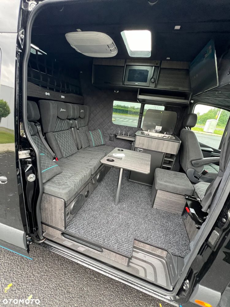 Mercedes-Benz Srinter Camper - 9