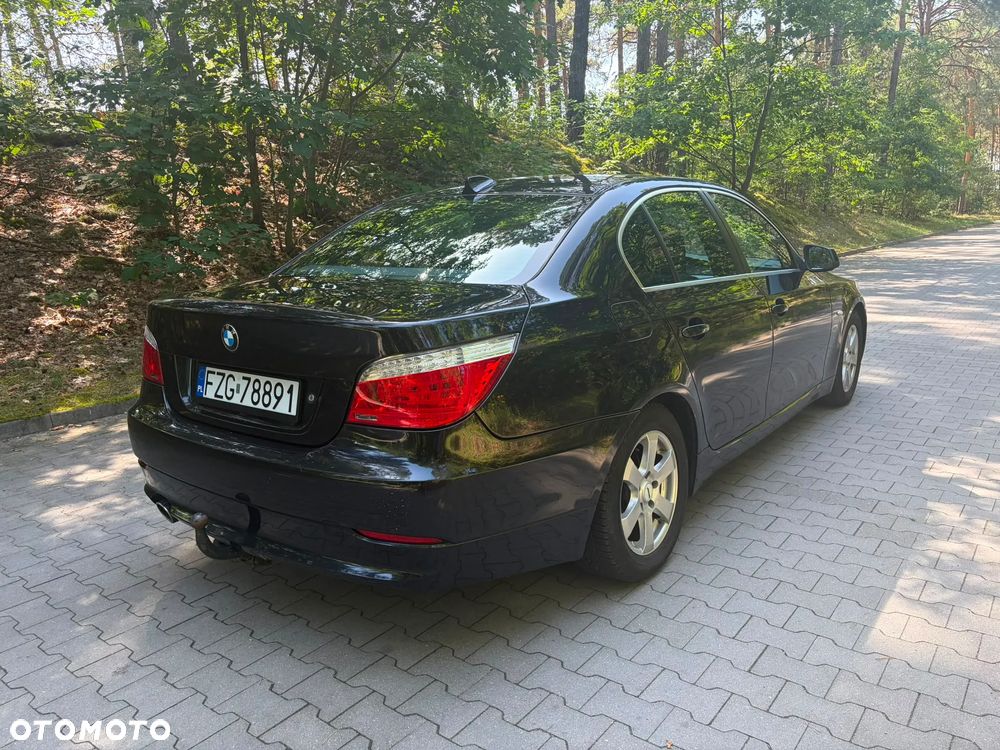 BMW Seria 5 520d Edition Exclusive - 6