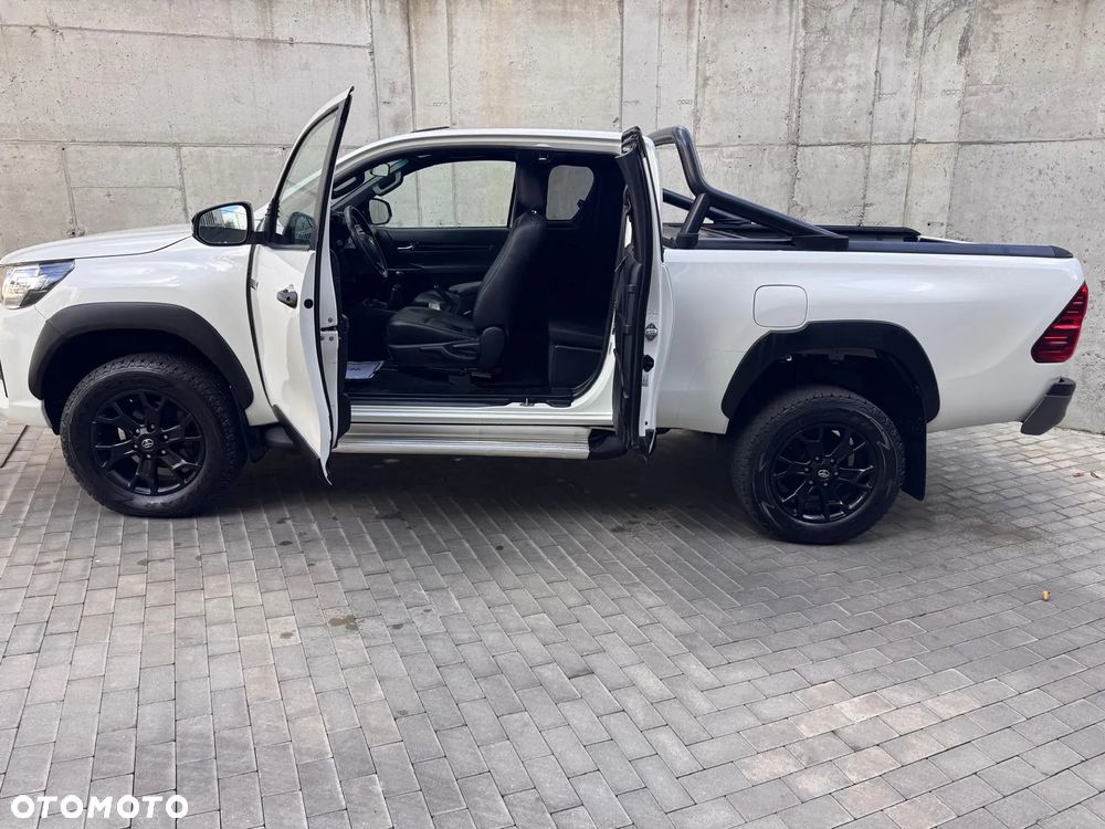 Toyota Hilux - 14