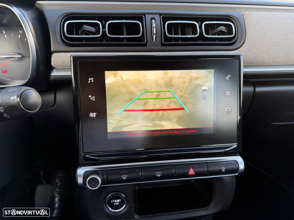 Citroën C3 1.2 PureTech Shine - 10