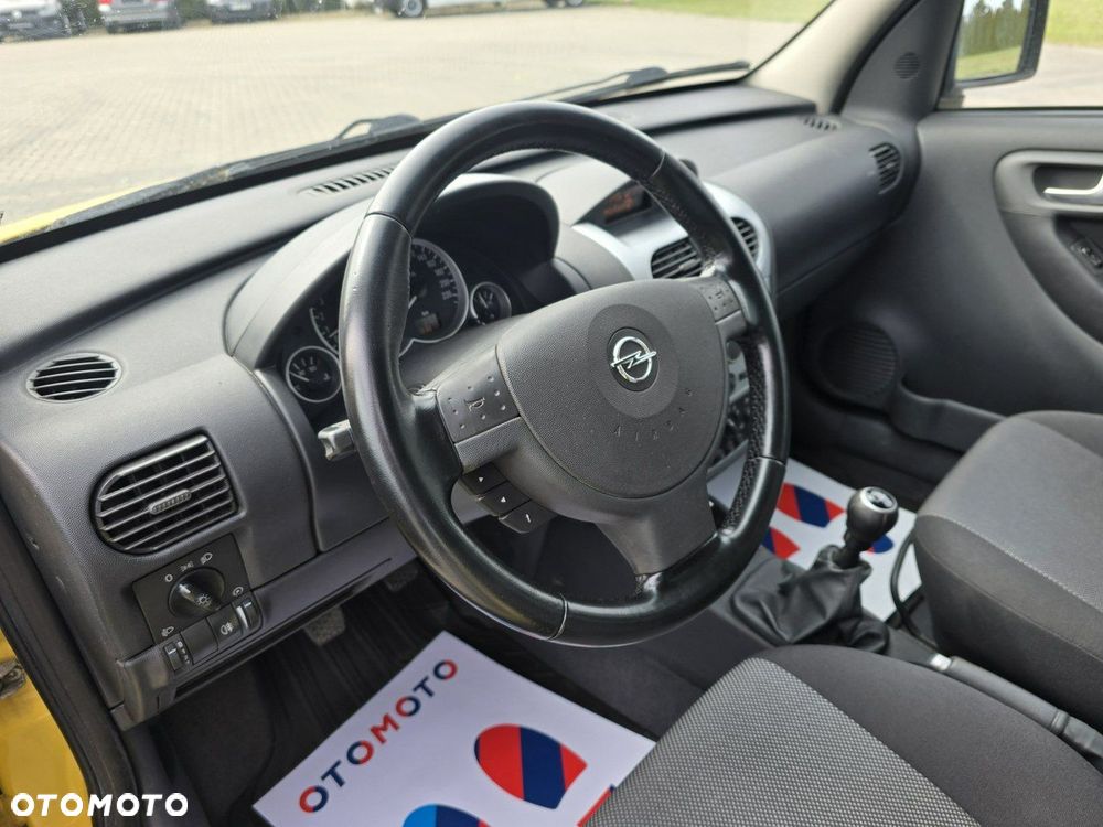Opel Combo - 12