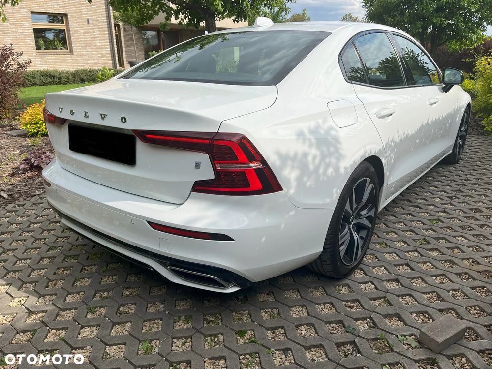 Volvo S60 T4 R-Design - 6