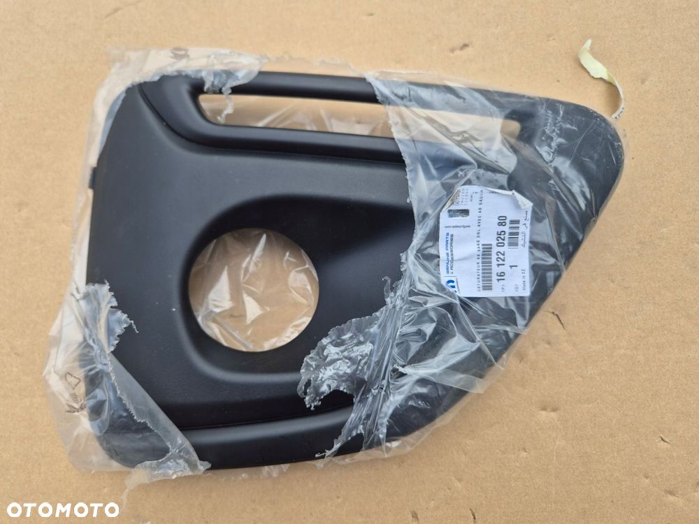 Peugeot 108 kratka halogenu lewa.OE.Nowa - 1