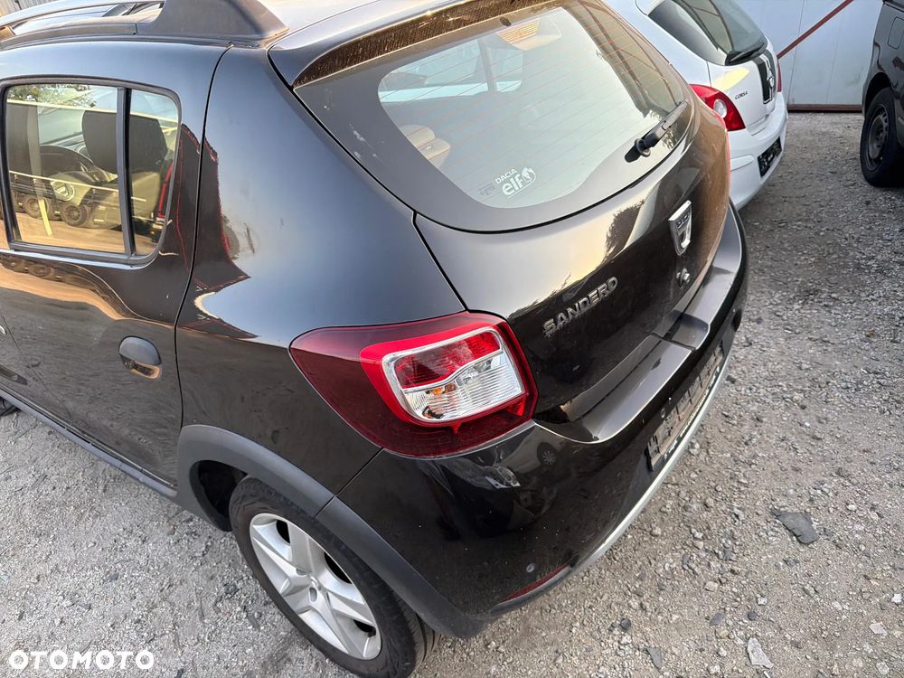 Dacia Sandero Stepway TCe 90 (S&S) Celebration - 12