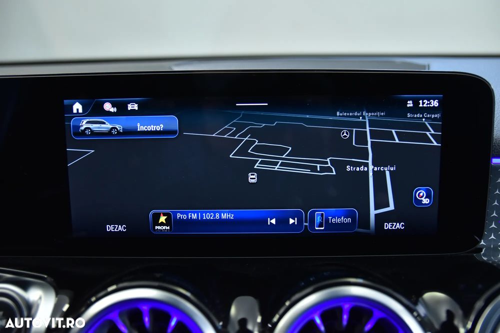 Mercedes-Benz GLB - 27